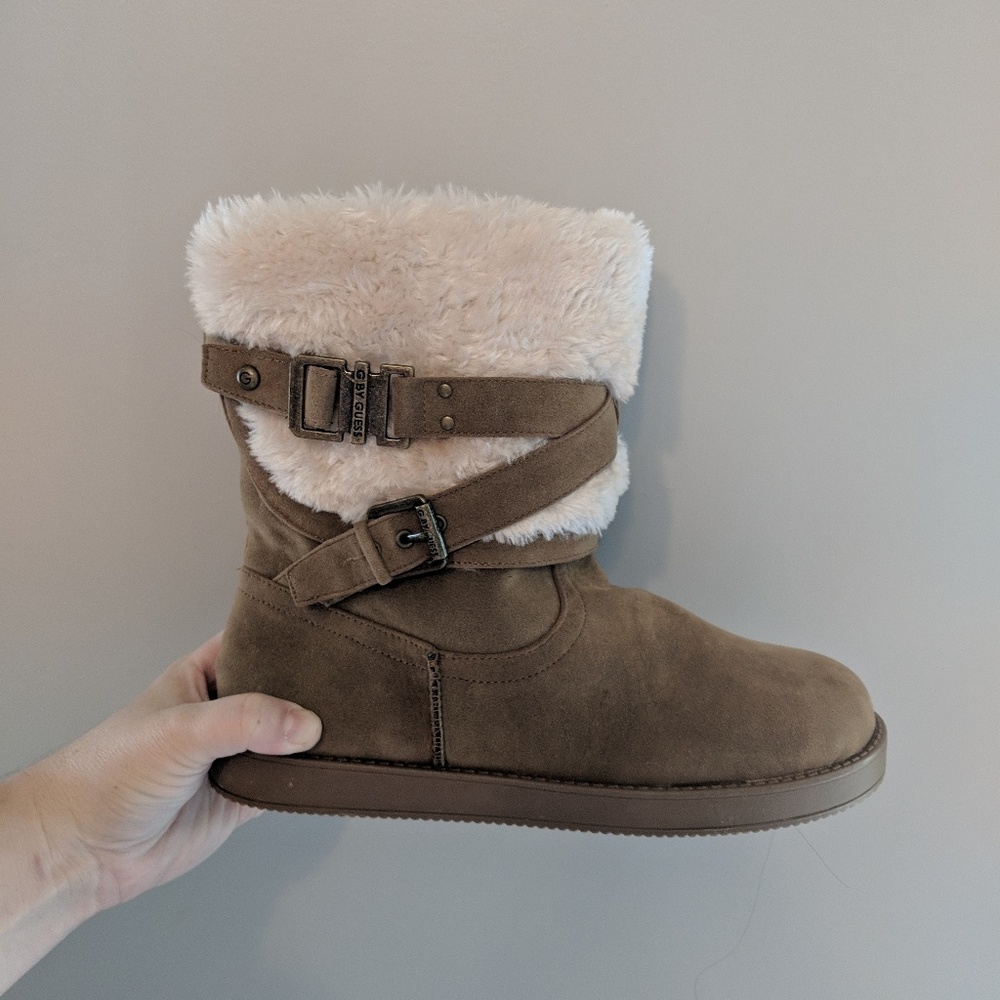 Guess Sherpa lined boots